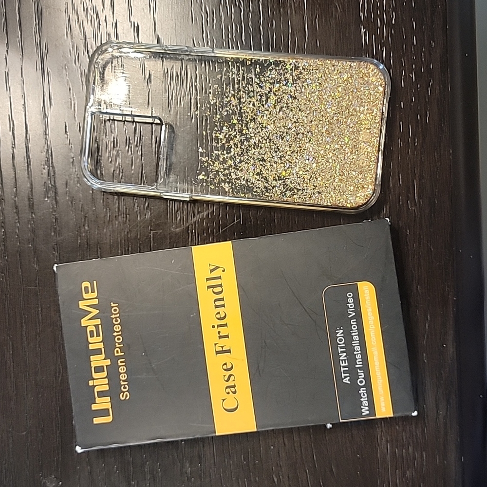 IPhone 12 Pro max case and screen protector